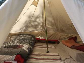 Intérieur de la tente Trappeur